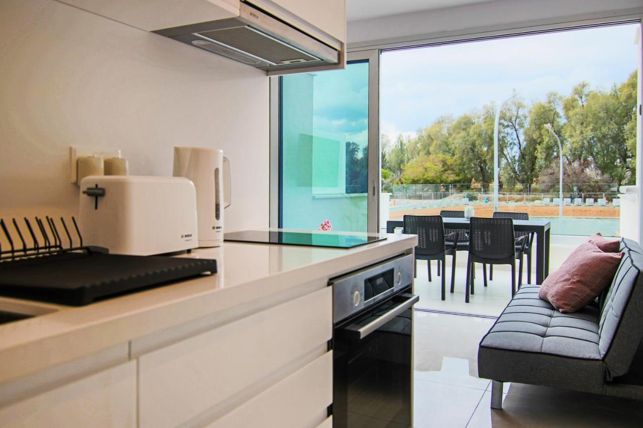 Ferienwohnung Phaedrus Living - Seaside Luxury Flat Harbour 103 Paphos Exterior foto